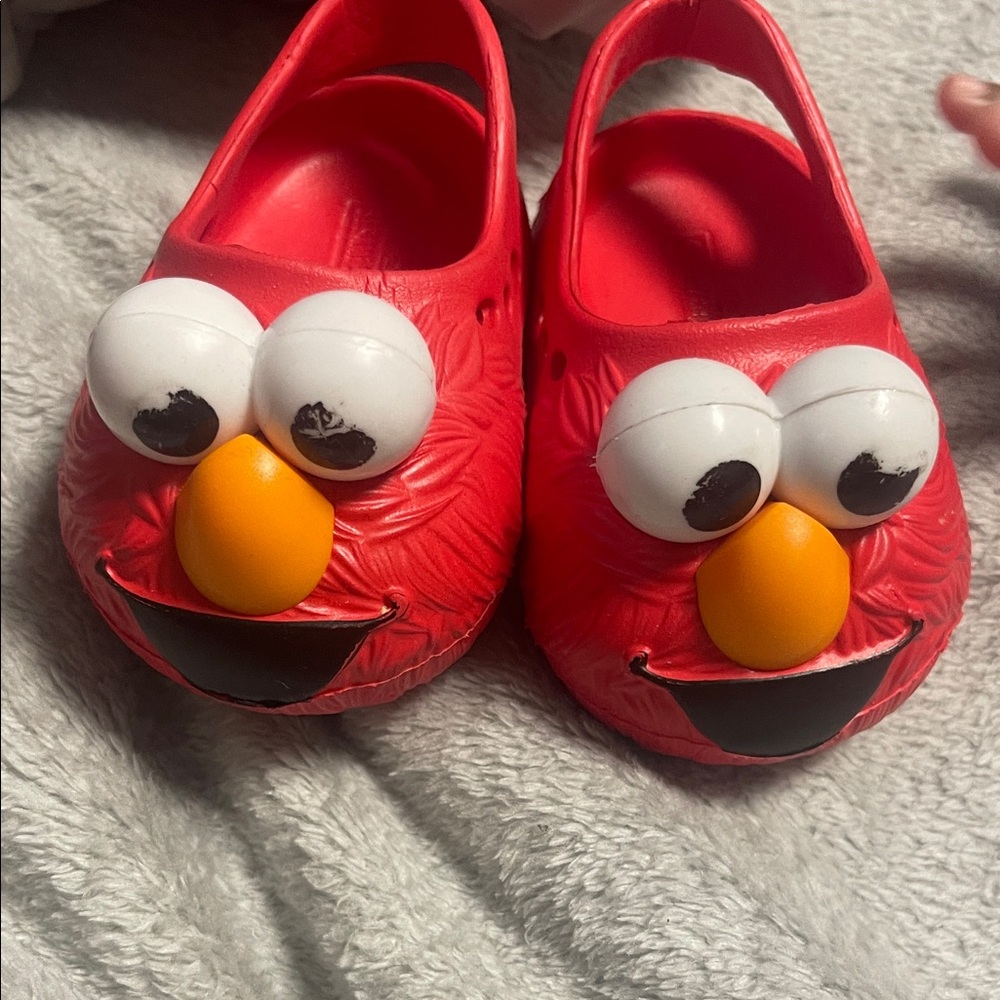 Sesame Street Elmo Red Slippers for Kids